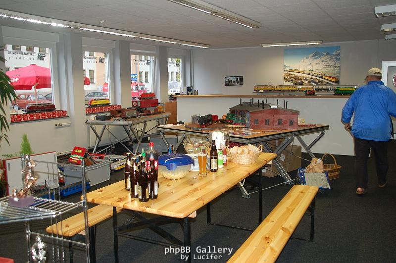 Gegessen wird im Laden . . .