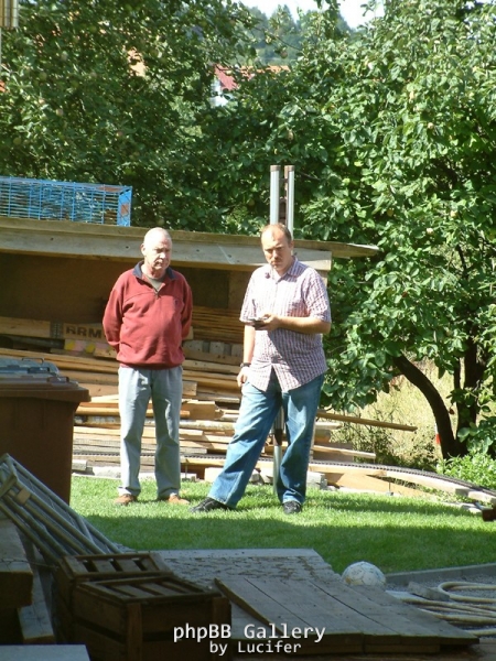 Hallo Andreas, nicht so verkrampft ;-)
