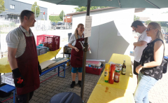 Grillmeister mit Grillmeisterin