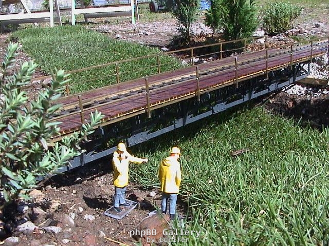 Selbstbaubrücke in Inspektion