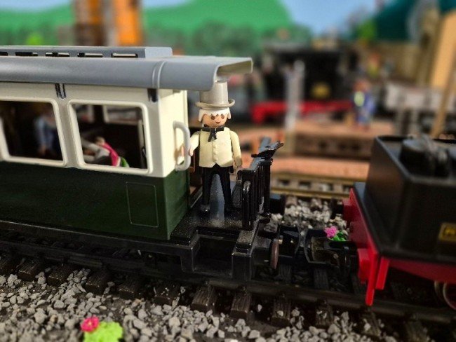 4 Waggon ohne.jpg